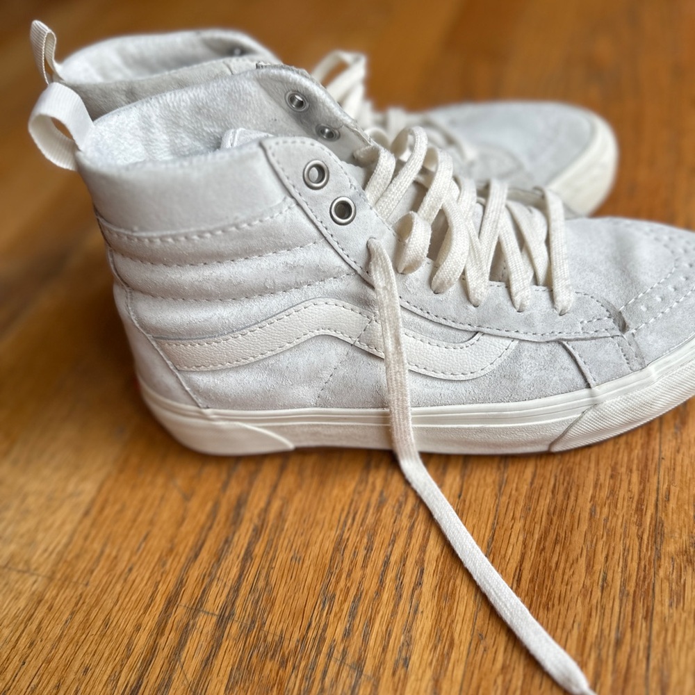 Vans off the Walls High-Top Sneakers - Cream/Beige - Size 7.5